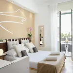 La Maison Des Tout Le Monde