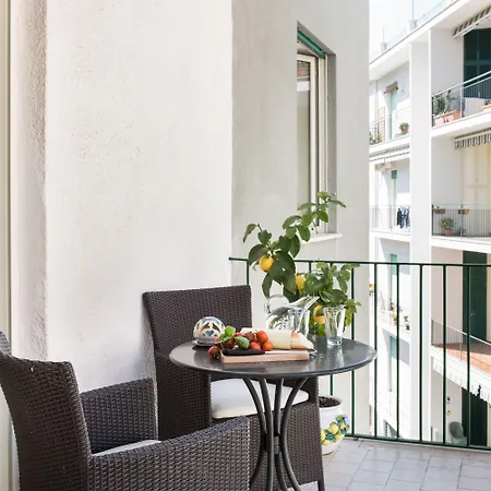 La Maison Des Tout Le Monde