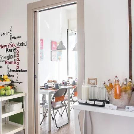 Guest house La Maison Des Tout Le Monde