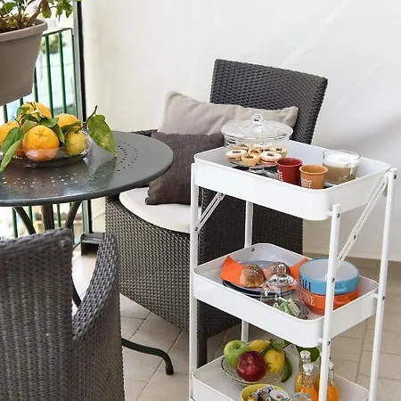 Πανσιόν La Maison Des Le Monde 4*