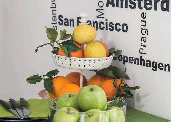 La Maison Des Tout Le Monde Guest house